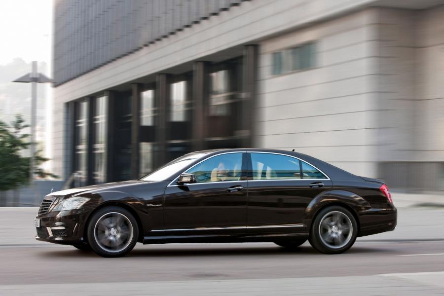  Mercedes-Benz S63 AMG 2011 года  (фото 9 из 23)